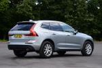 Volvo XC60 D4 Momentum 2017 года (UK)